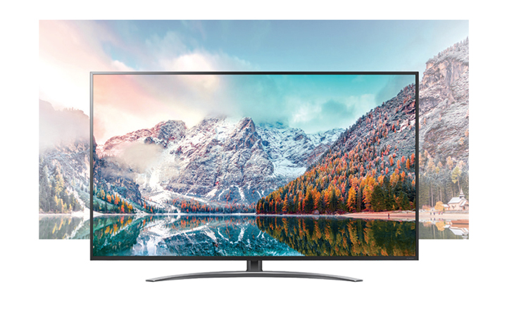 A TV with STB-6500 is screening the natural scenery at high resolution.