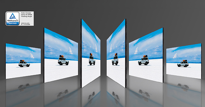 The same scene is being displayed on multiple screens set up at different angles, and each screen shows the same exact scene with accurate and consistent colors and no angle distortion.