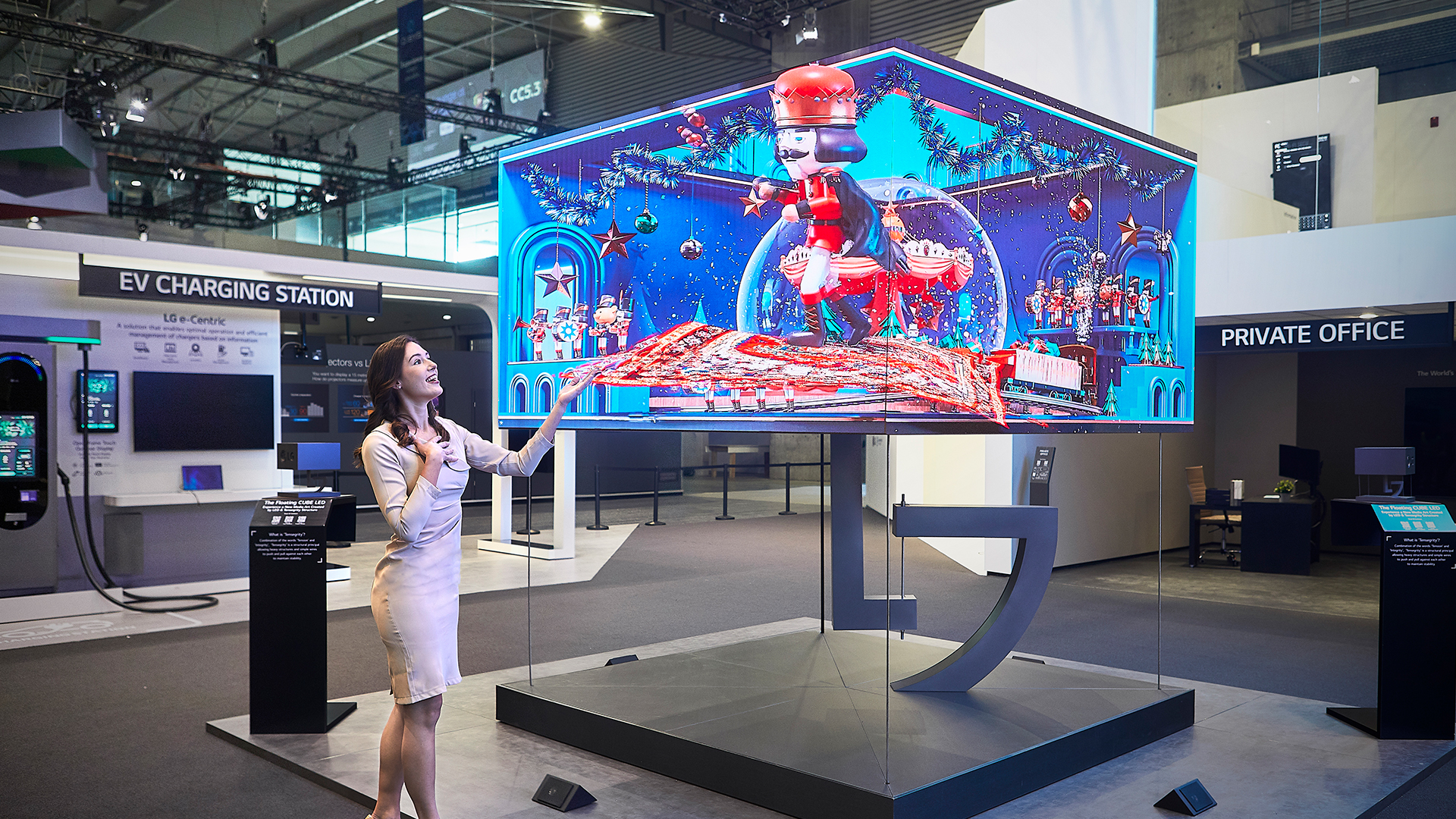 K-Display 2023: OLED Innovates Mobility and Transparent Technology
